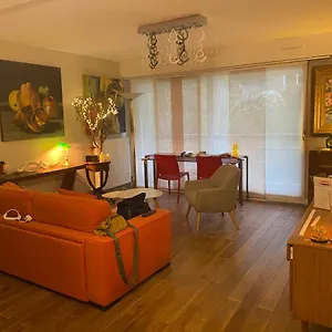  Appartement Monseigneur France